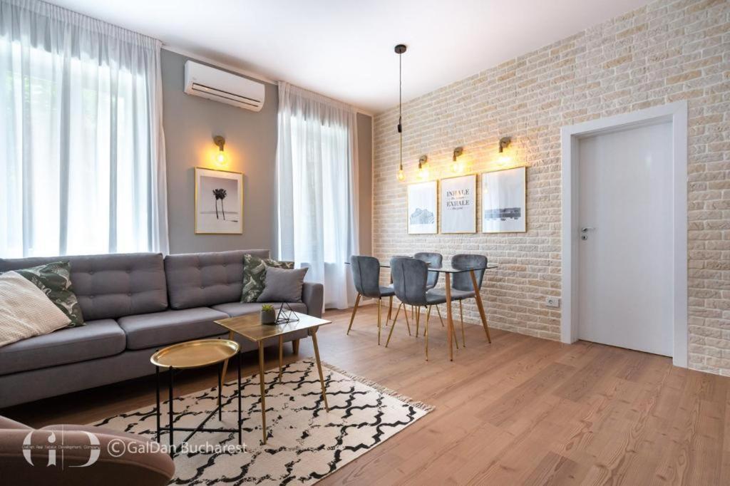 The Loft Luxury Apartments-Near The Park In The City Center Bukarest Kültér fotó