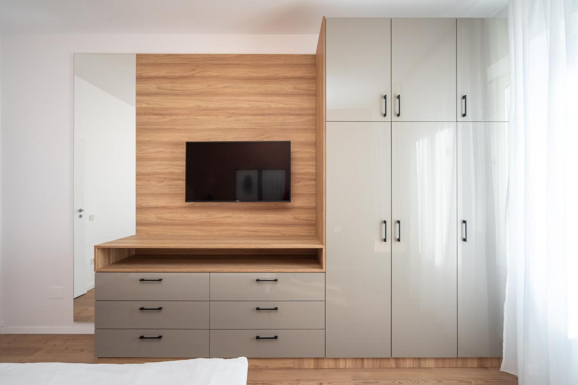 The Loft Luxury Apartments-Near The Park In The City Center Bukarest Kültér fotó